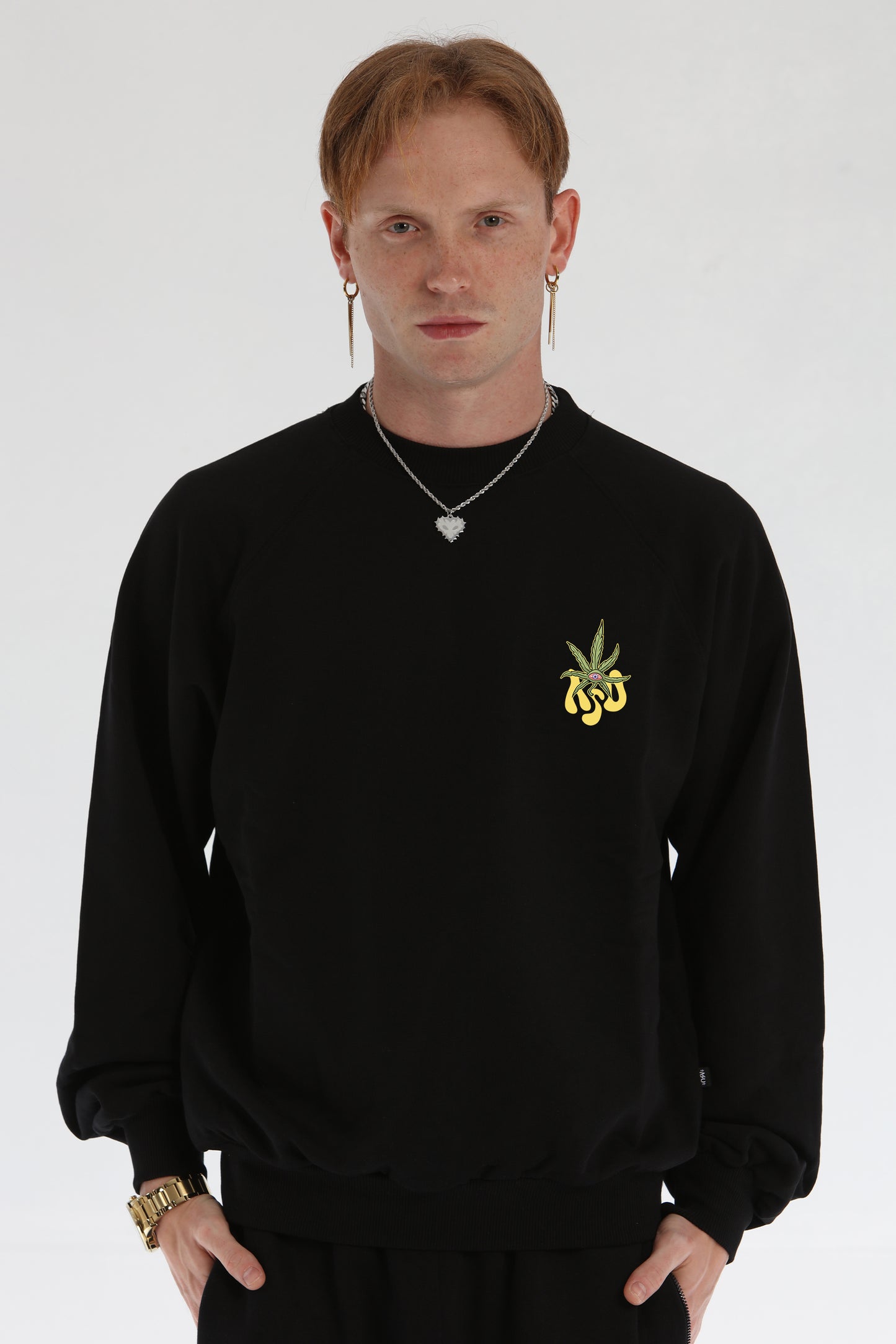 STONED DRAGON BLACK CREWNECK