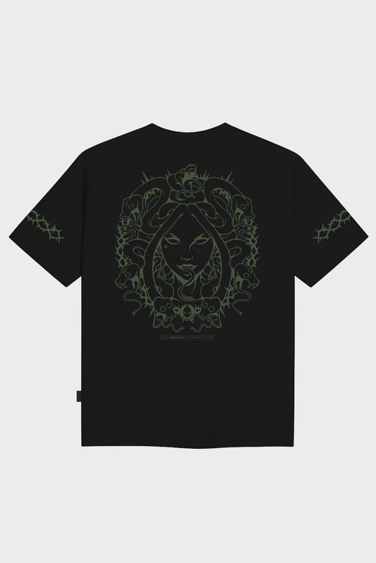 MEDUSA OVERSIZE BLACK T-SHIRT